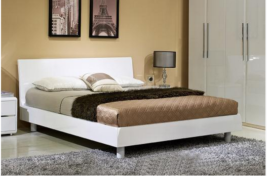 共枕1.8米双人床 现代简约时尚双人床